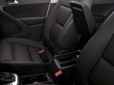 2010 Volkswagen Tiguan FWD 4dr Auto S