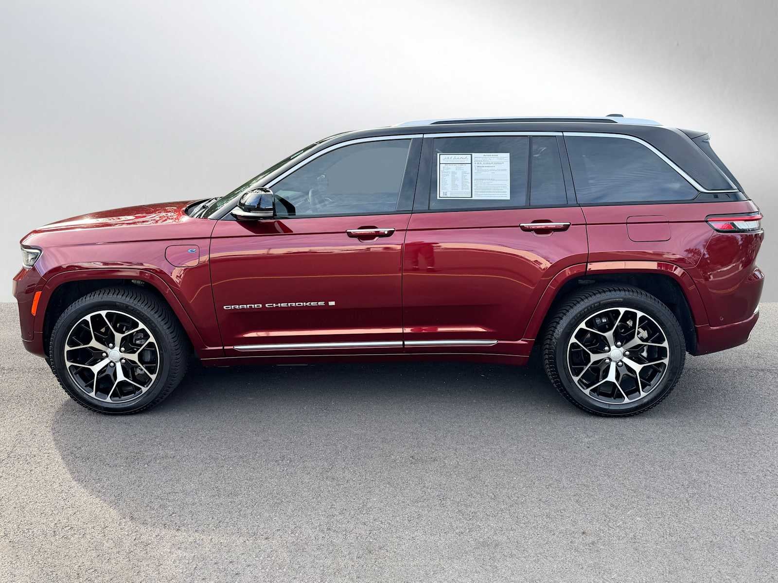 2022 Jeep Grand Cherokee 4xe Summit Reserve