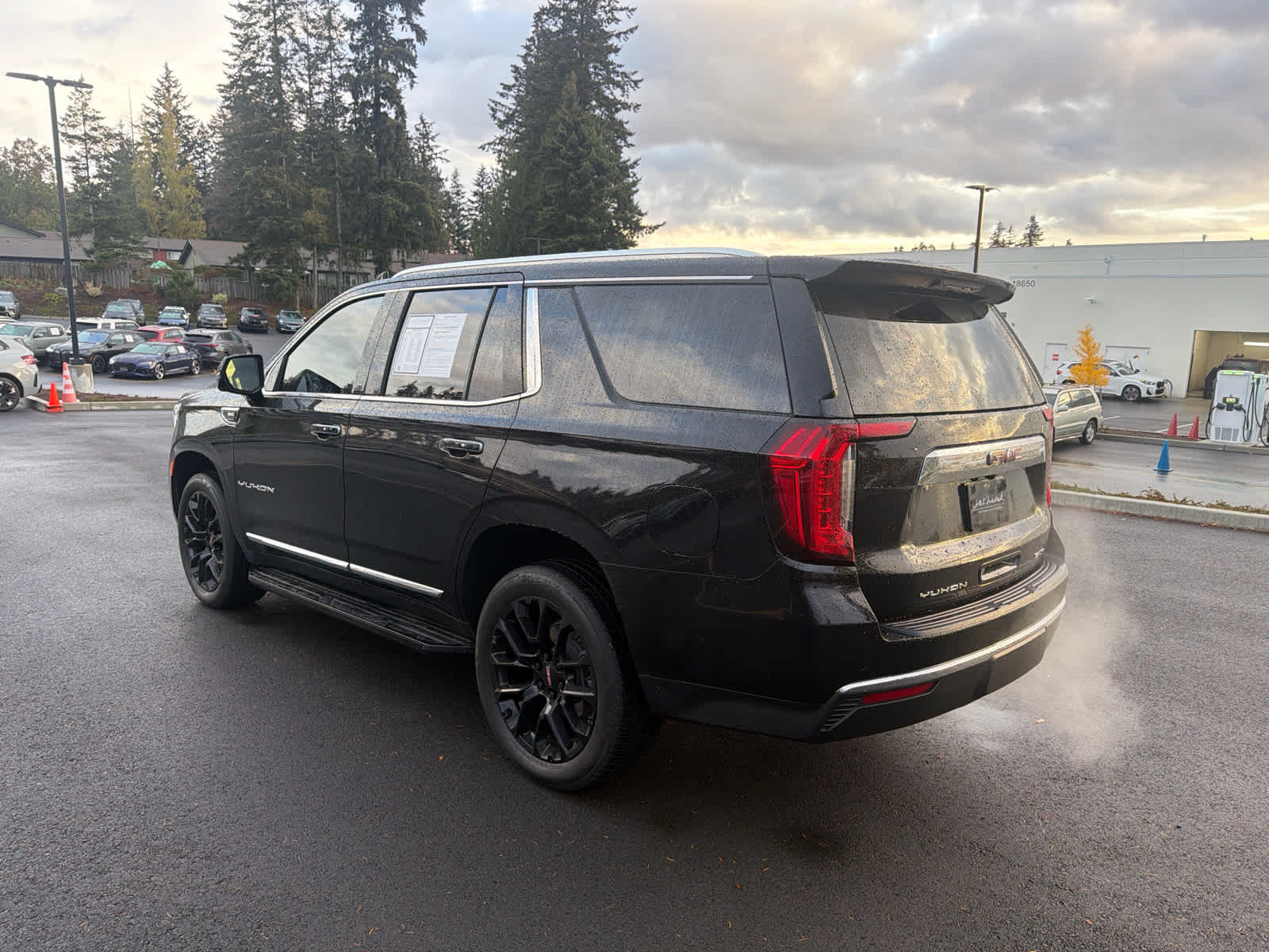 2022 GMC Yukon SLT