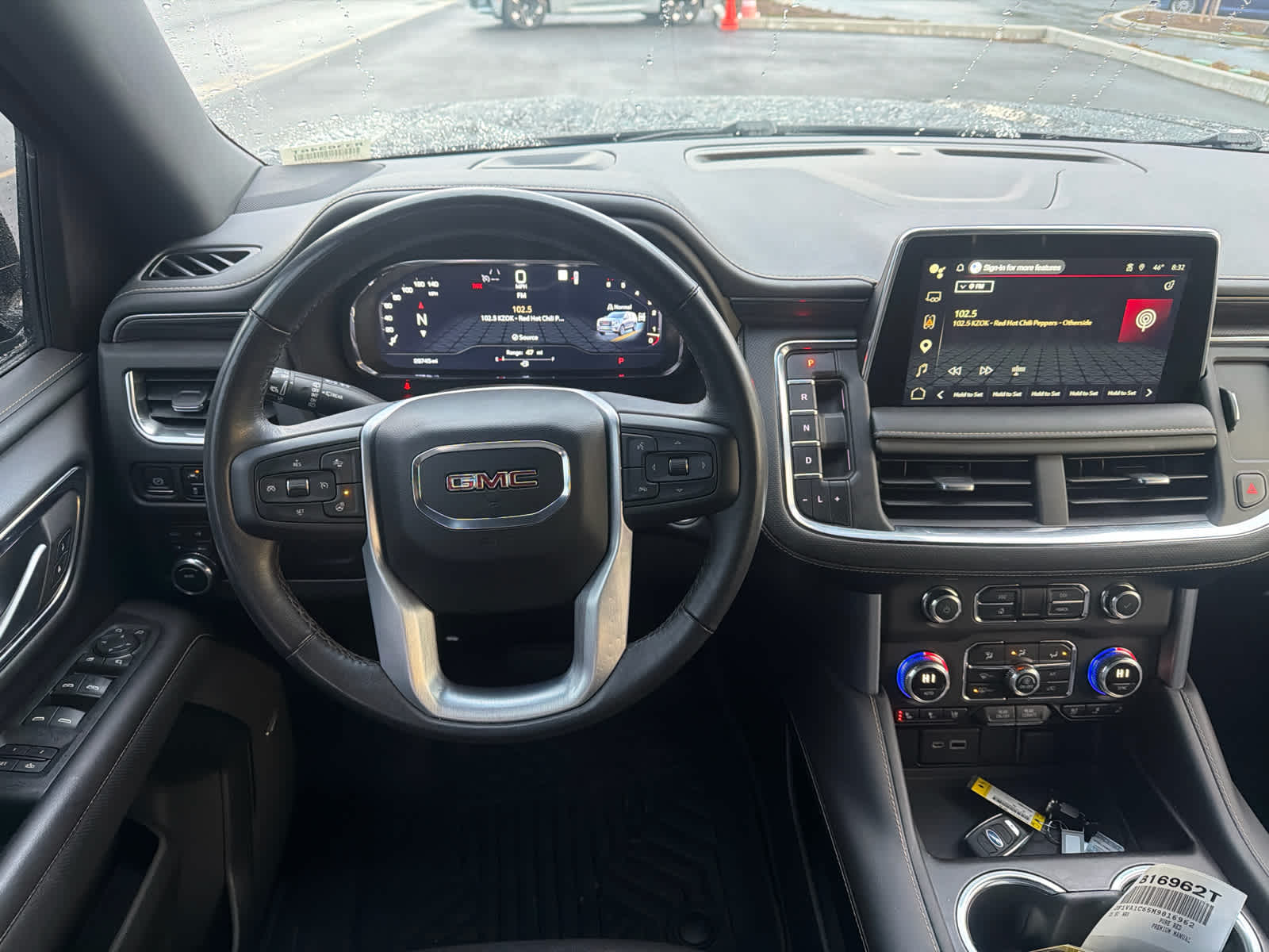 2022 GMC Yukon SLT
