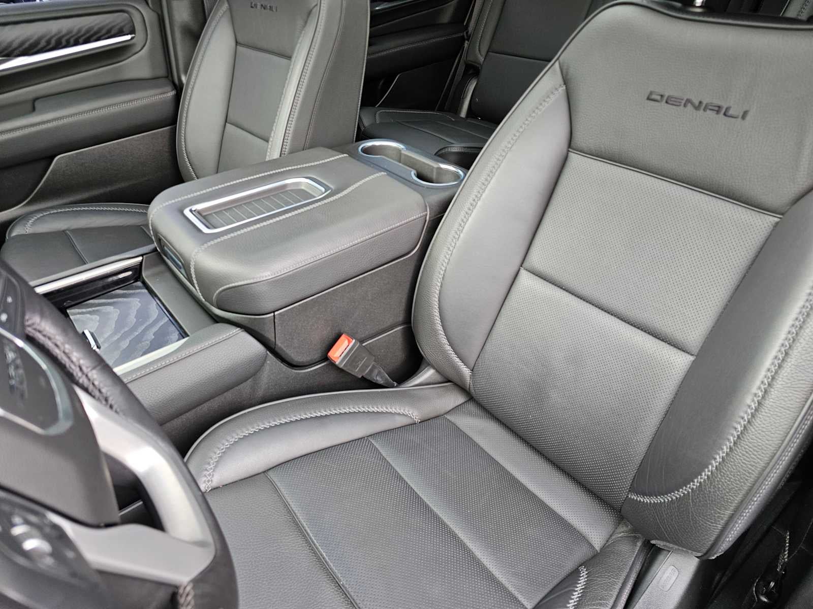 2022 GMC Yukon Denali Denali