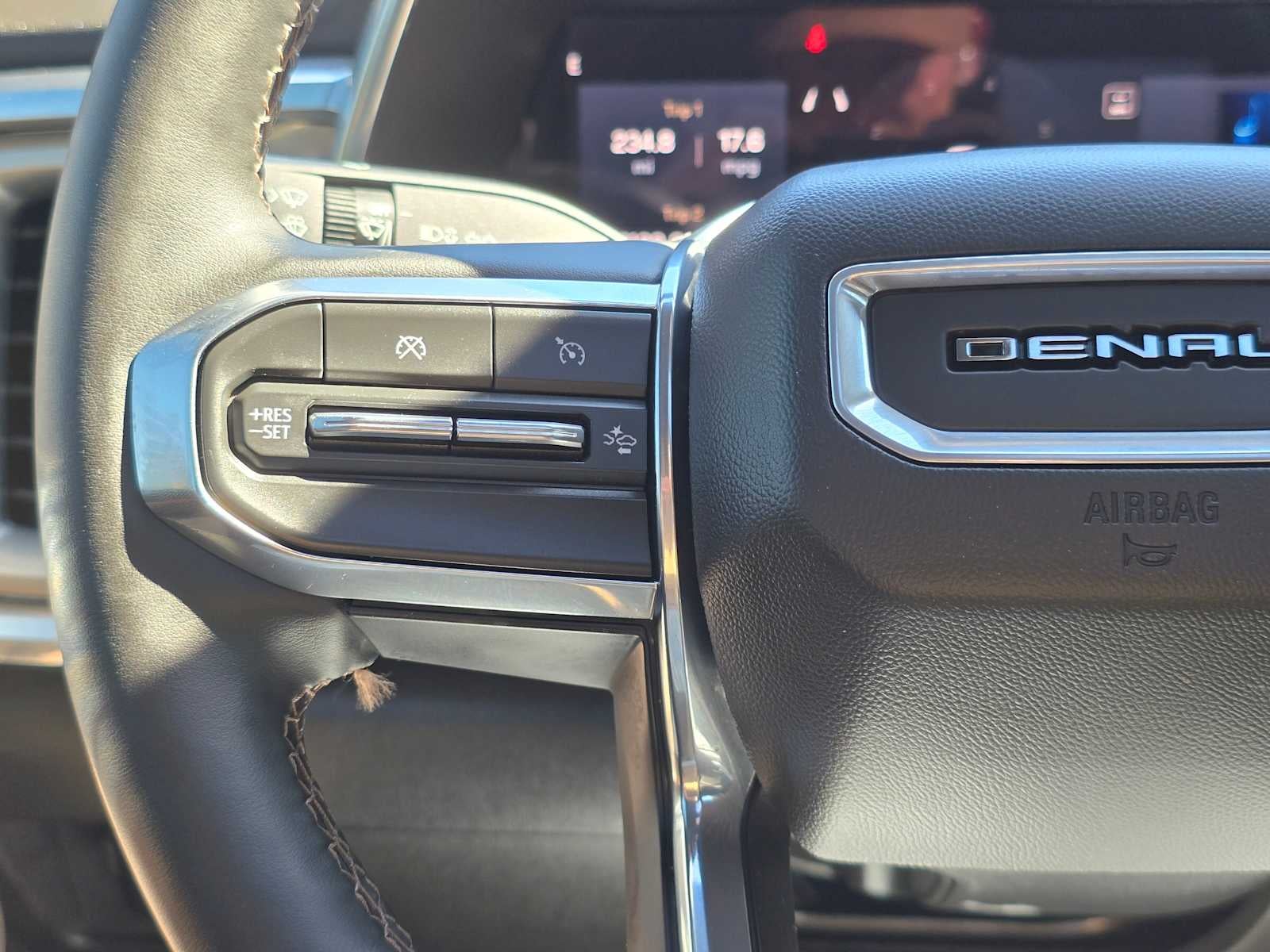 2023 GMC Canyon 4WD Denali