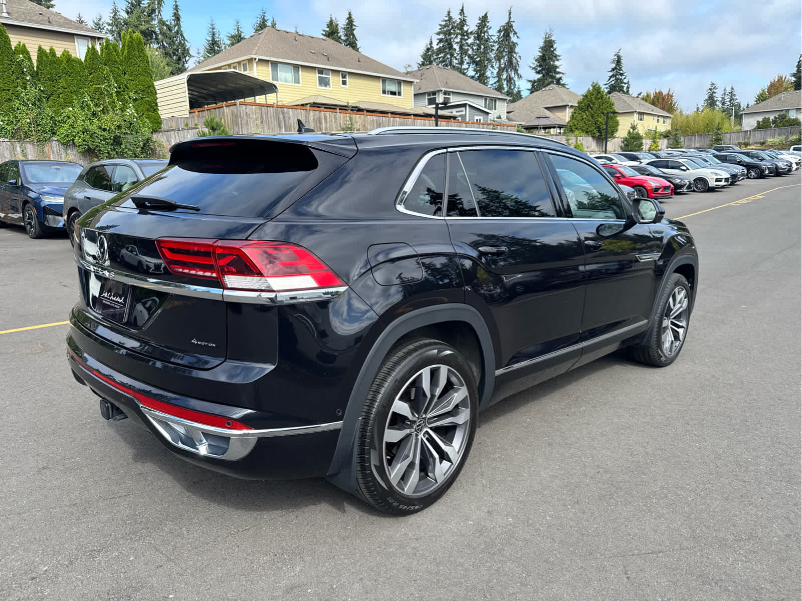 2023 Volkswagen Atlas Cross Sport 3.6L V6 SEL Premium R-Line