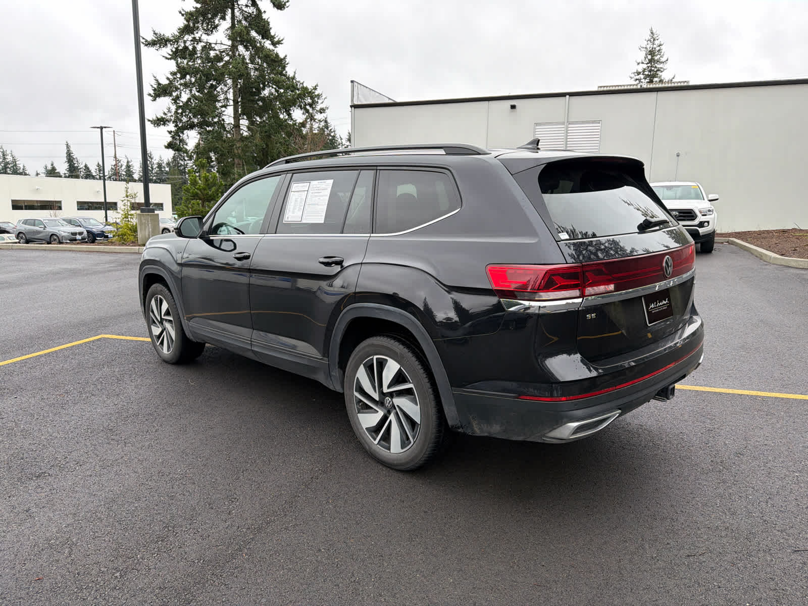 2024 Volkswagen Atlas 2.0T SE w/Technology