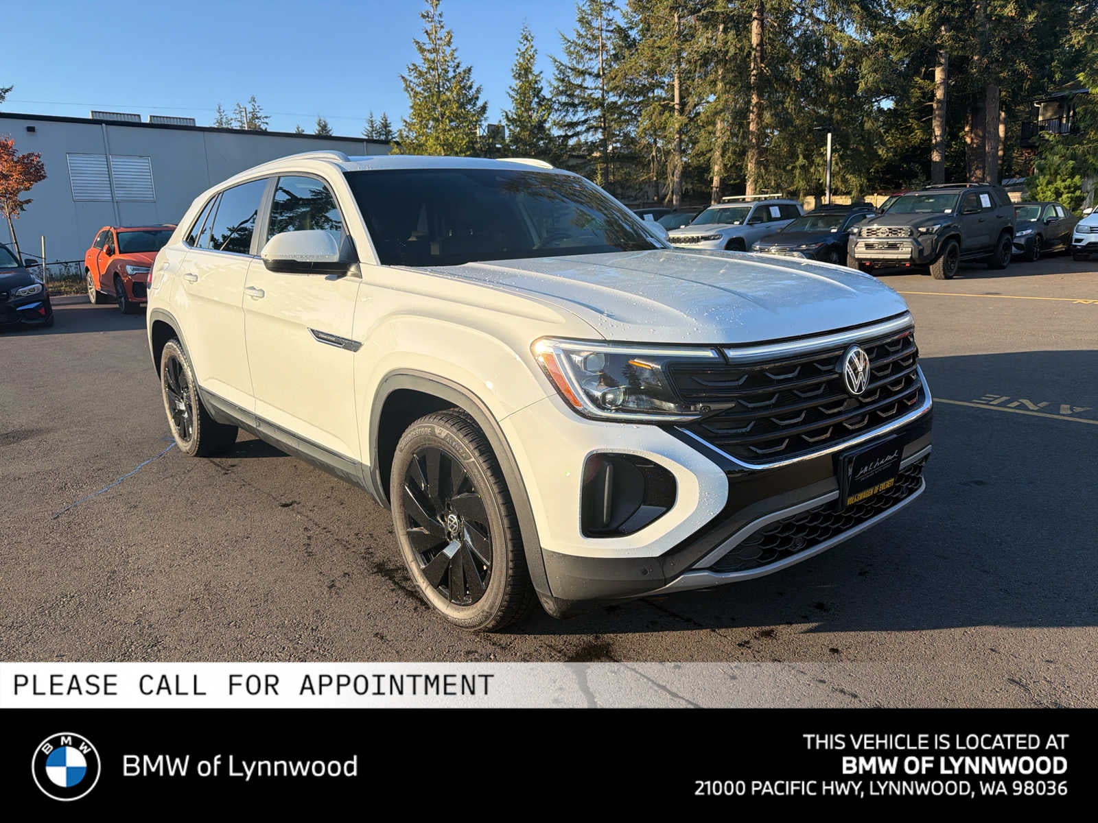 2024 Volkswagen Atlas Cross Sport 2.0T SE w/Technology