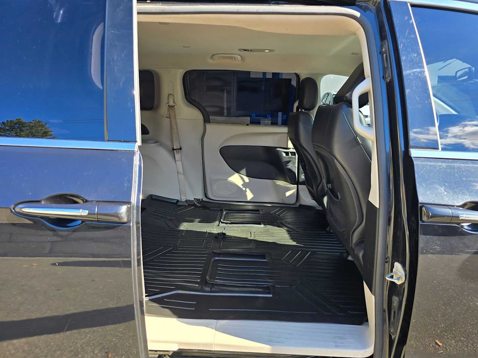 2020 Chrysler Pacifica Touring L