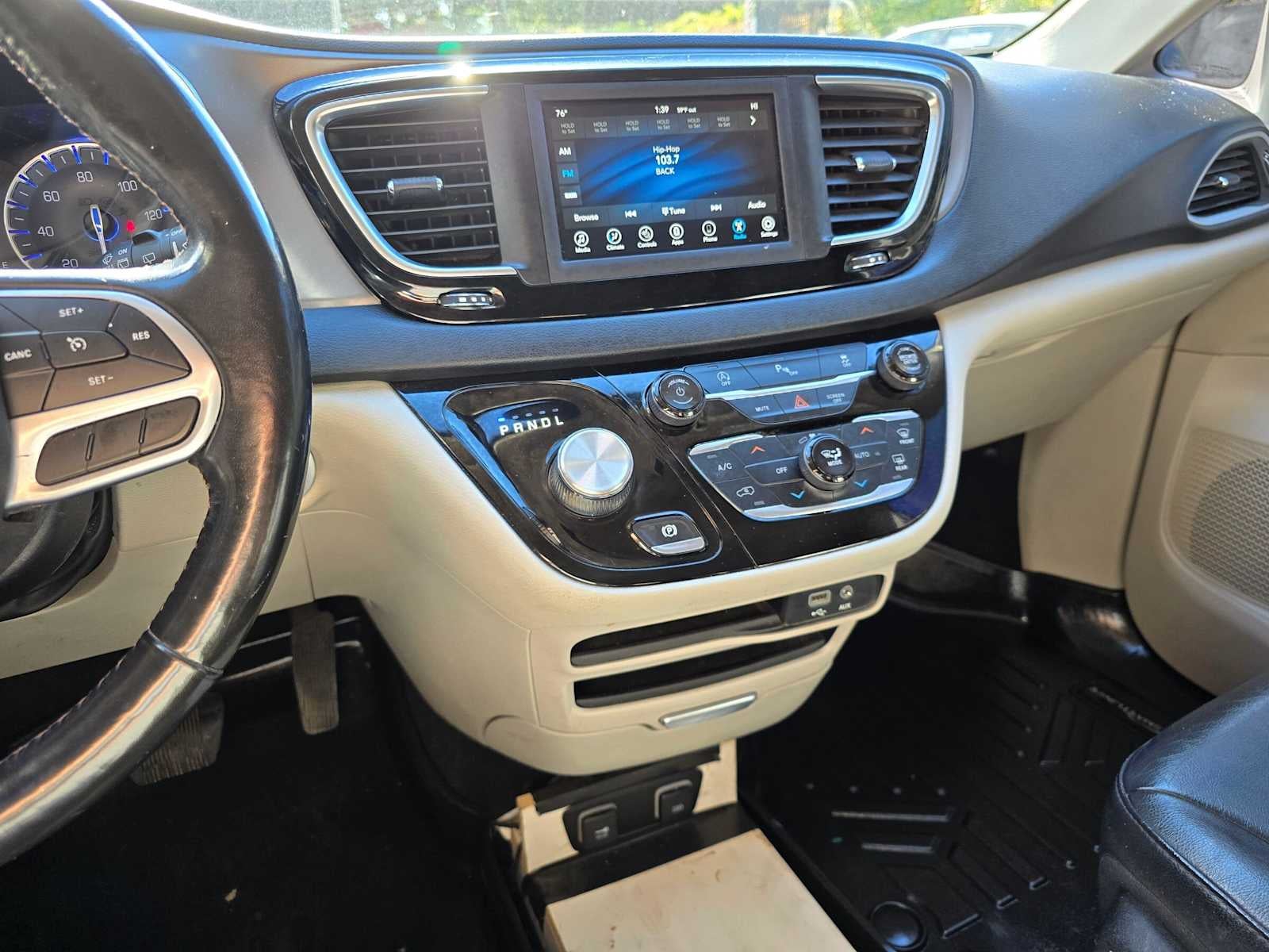 2020 Chrysler Pacifica Touring L