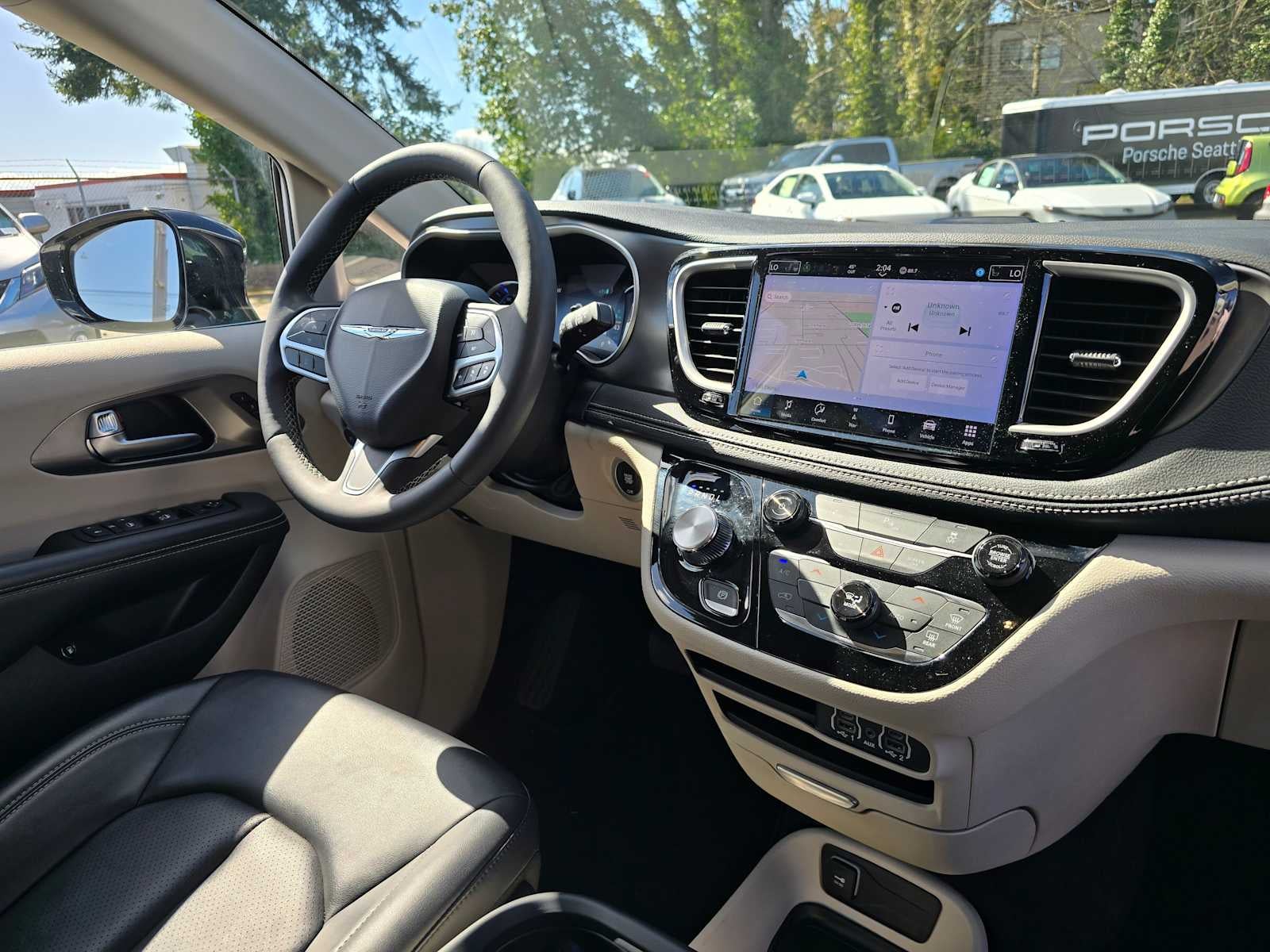 2024 Chrysler Pacifica Hybrid Select