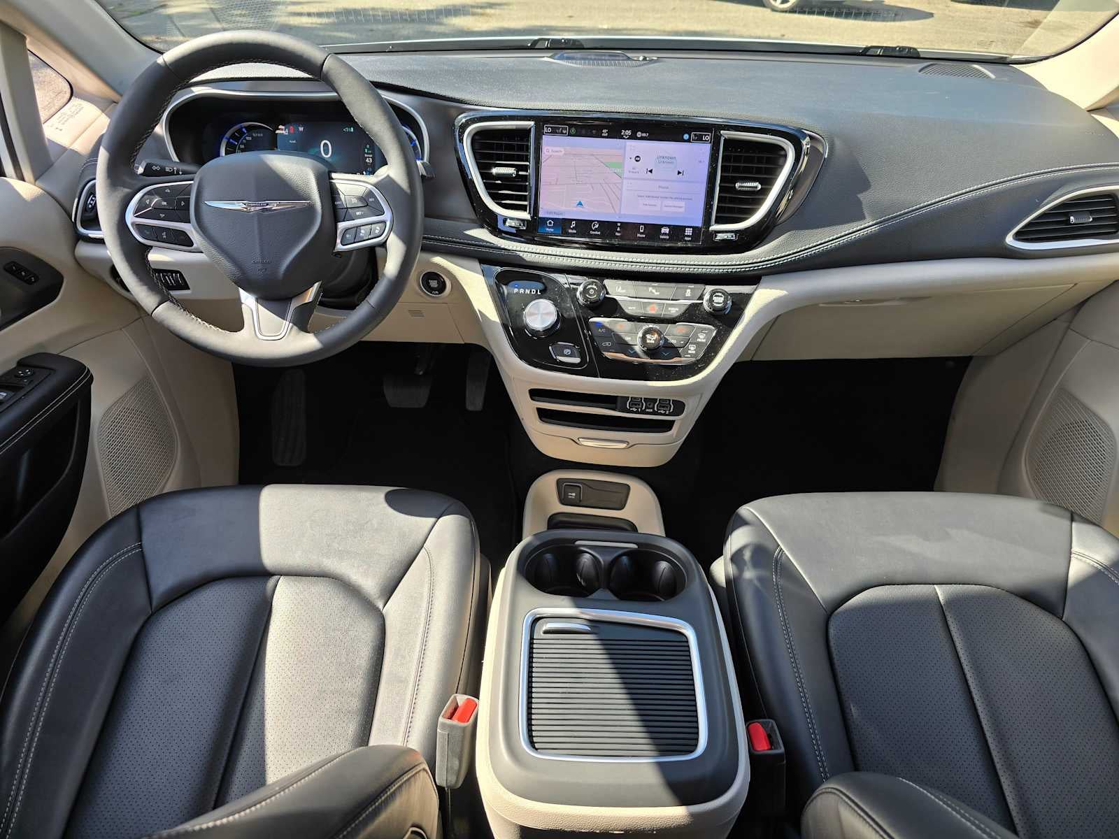 2024 Chrysler Pacifica Hybrid Select