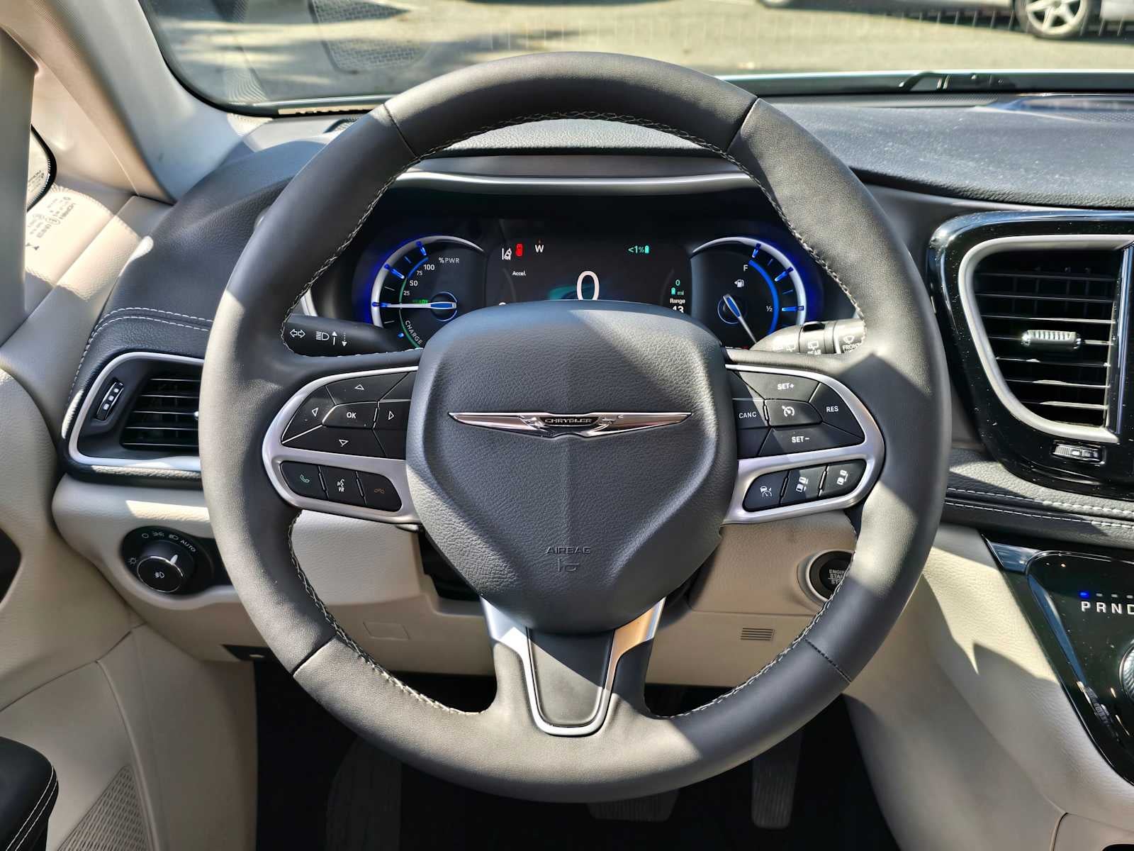 2024 Chrysler Pacifica Hybrid Select