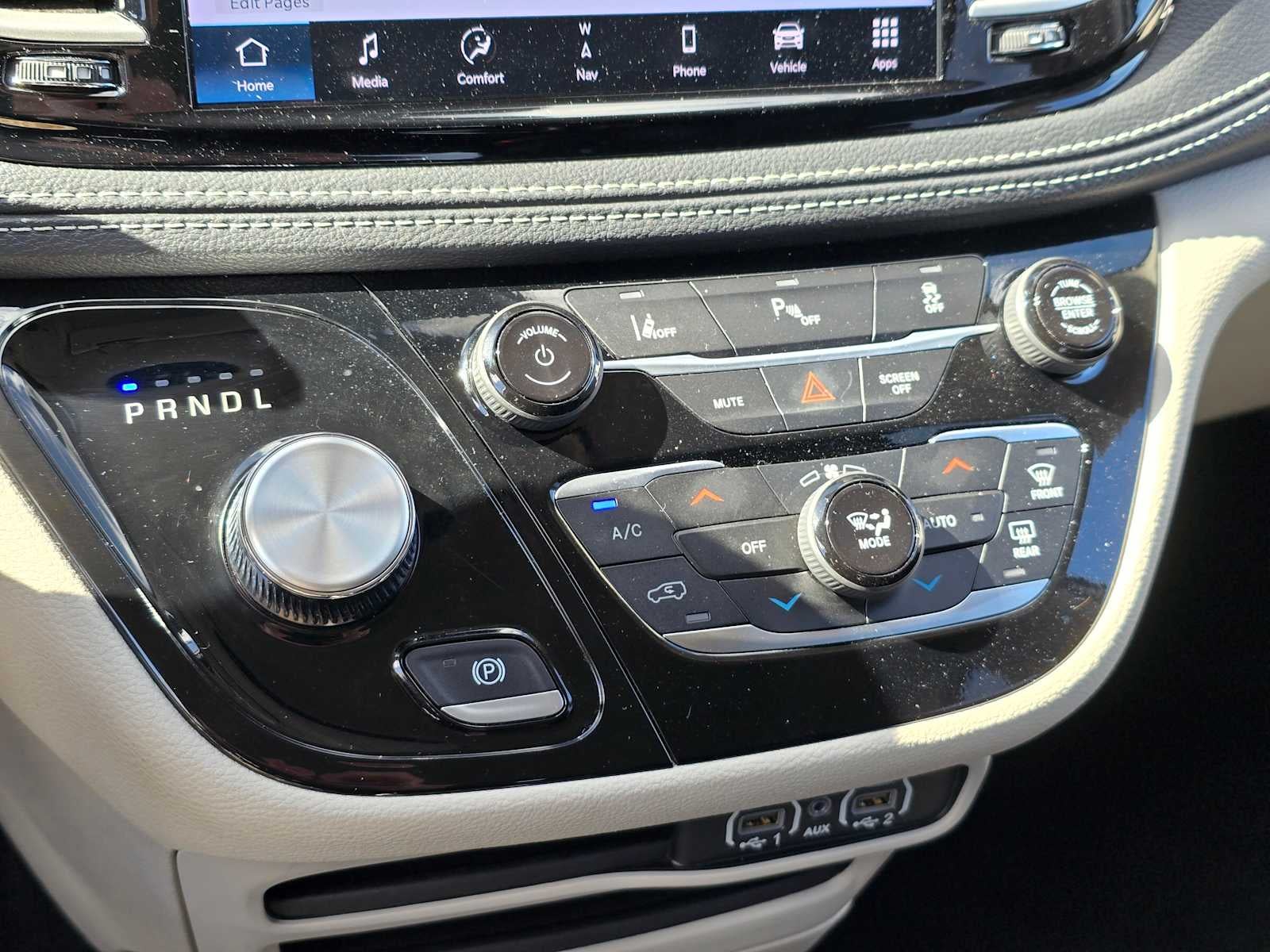 2024 Chrysler Pacifica Hybrid Select