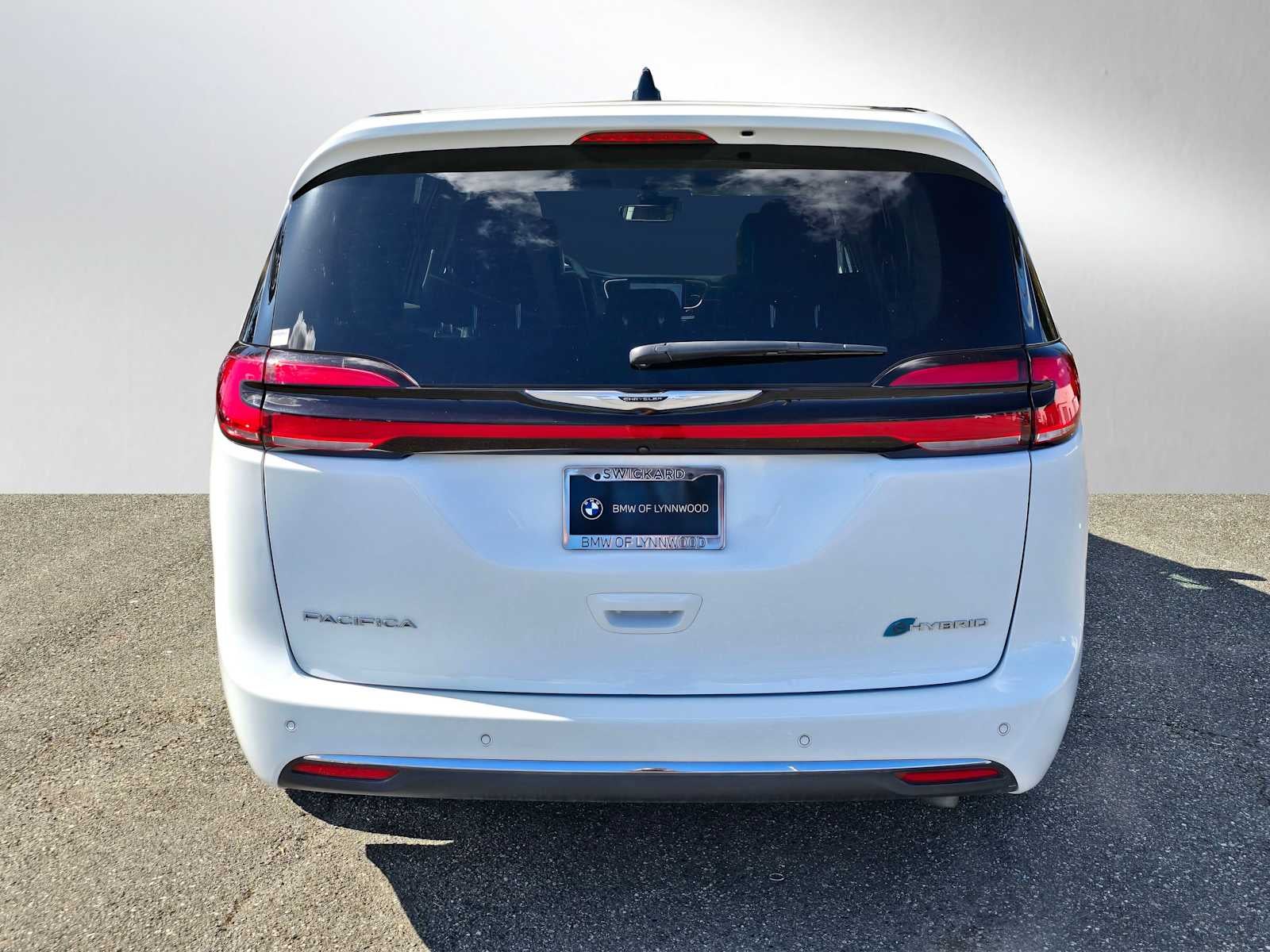 2024 Chrysler Pacifica Hybrid Select