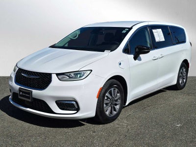 2024 Chrysler Pacifica Hybrid Select