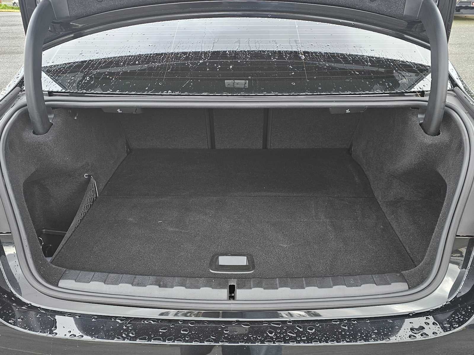 2023 BMW 3 Series 330e