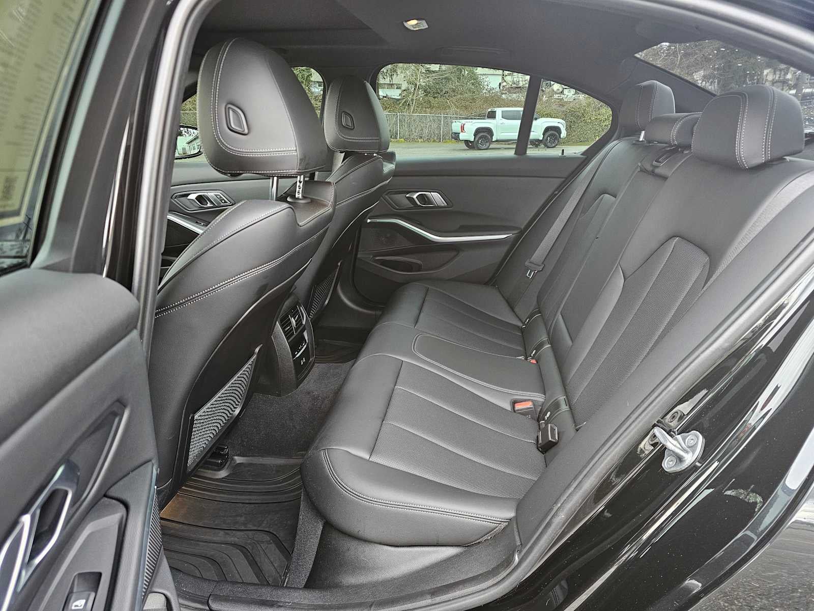 2023 BMW 3 Series 330e