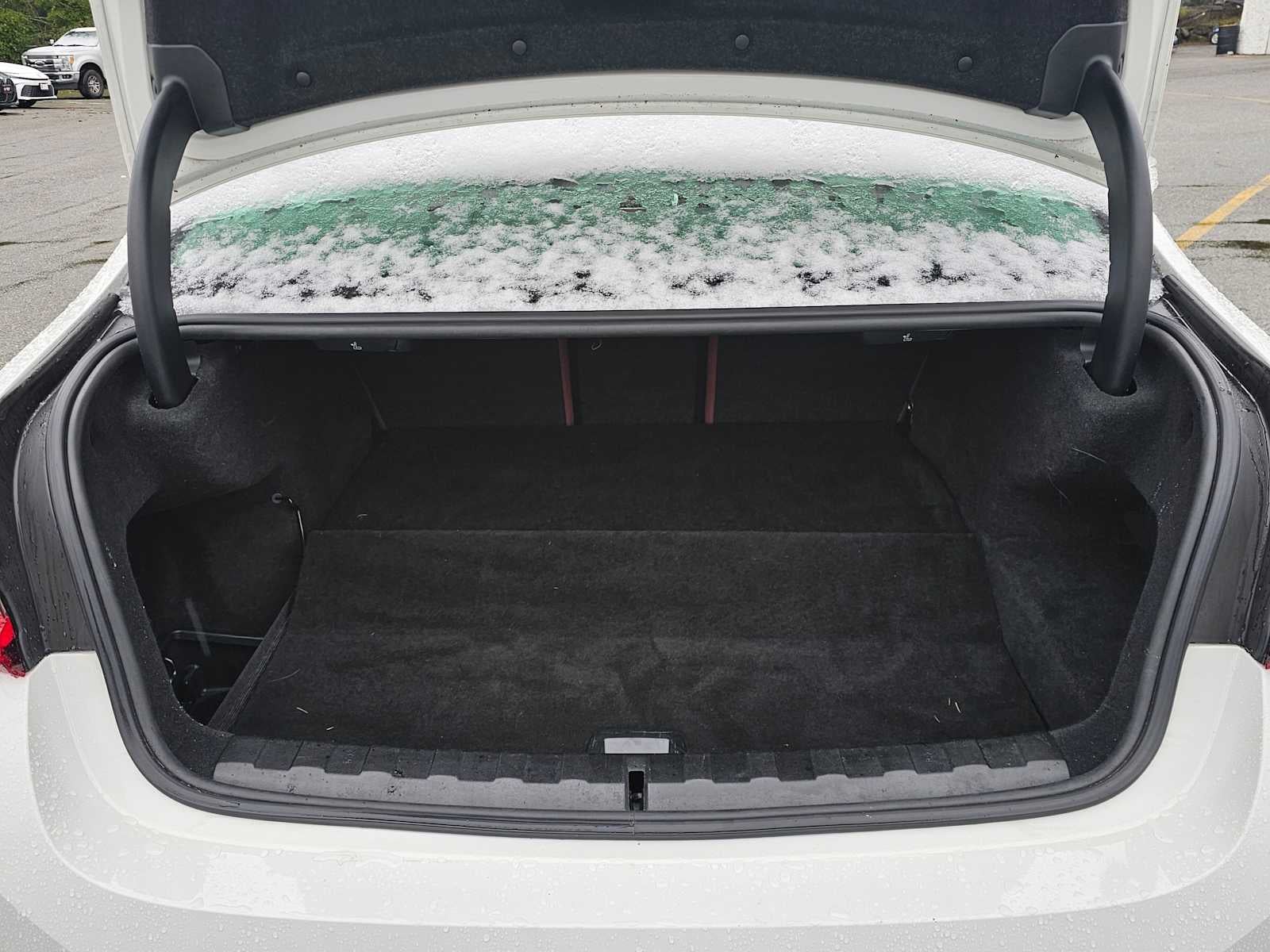 2023 BMW 330e xDrive 330e xDrive