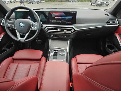2023 BMW 330e xDrive 330e xDrive