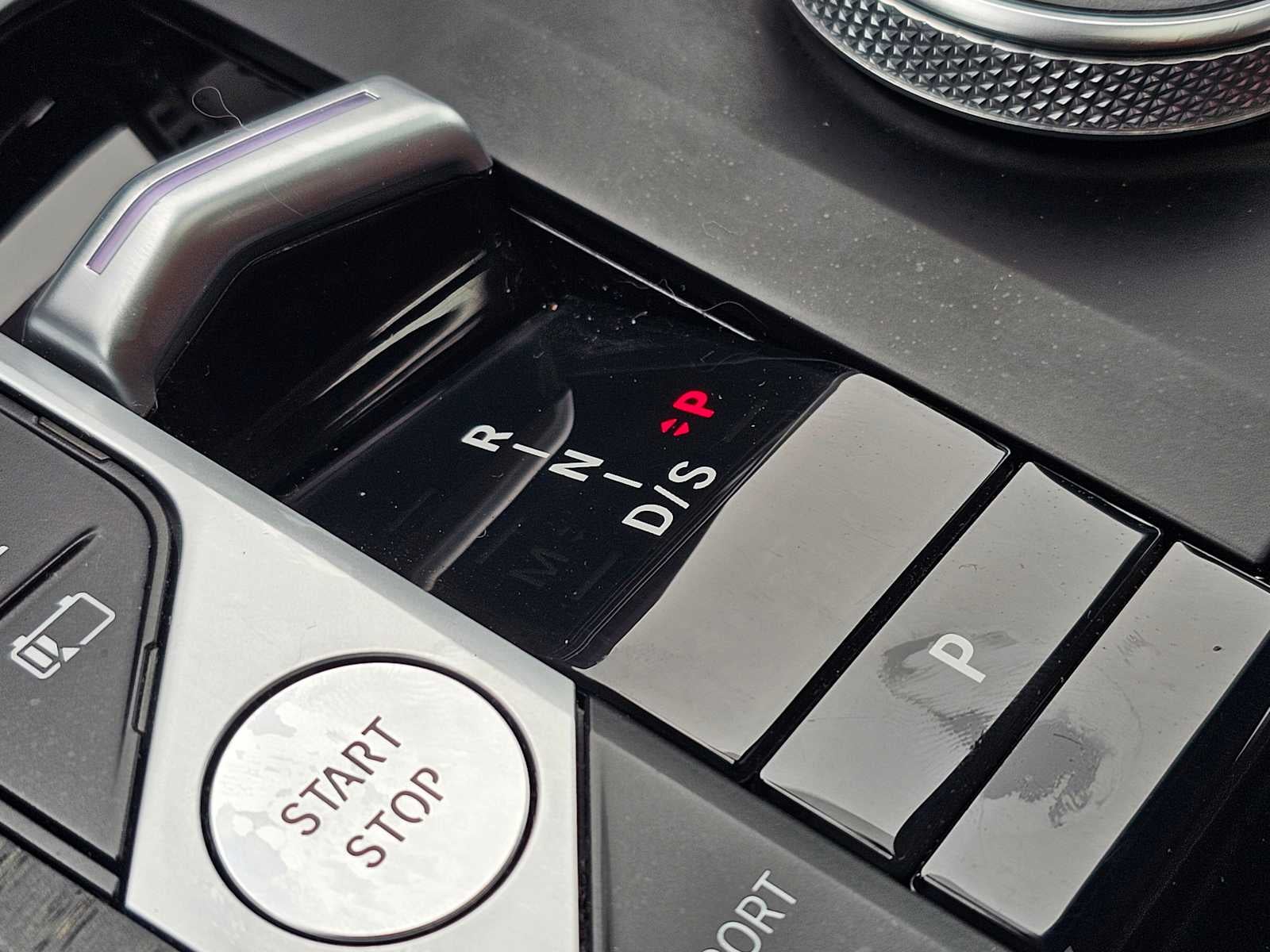 2023 BMW 330e xDrive 330e xDrive