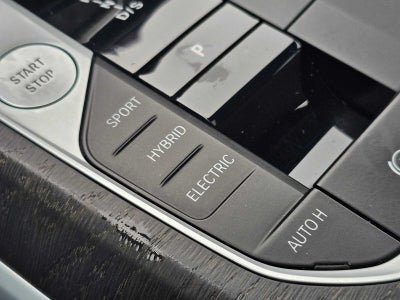 2023 BMW 330e xDrive 330e xDrive