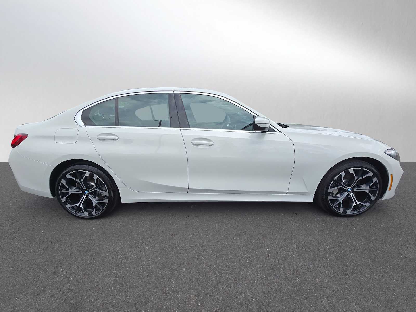 2025 BMW 330i xDrive 330i xDrive