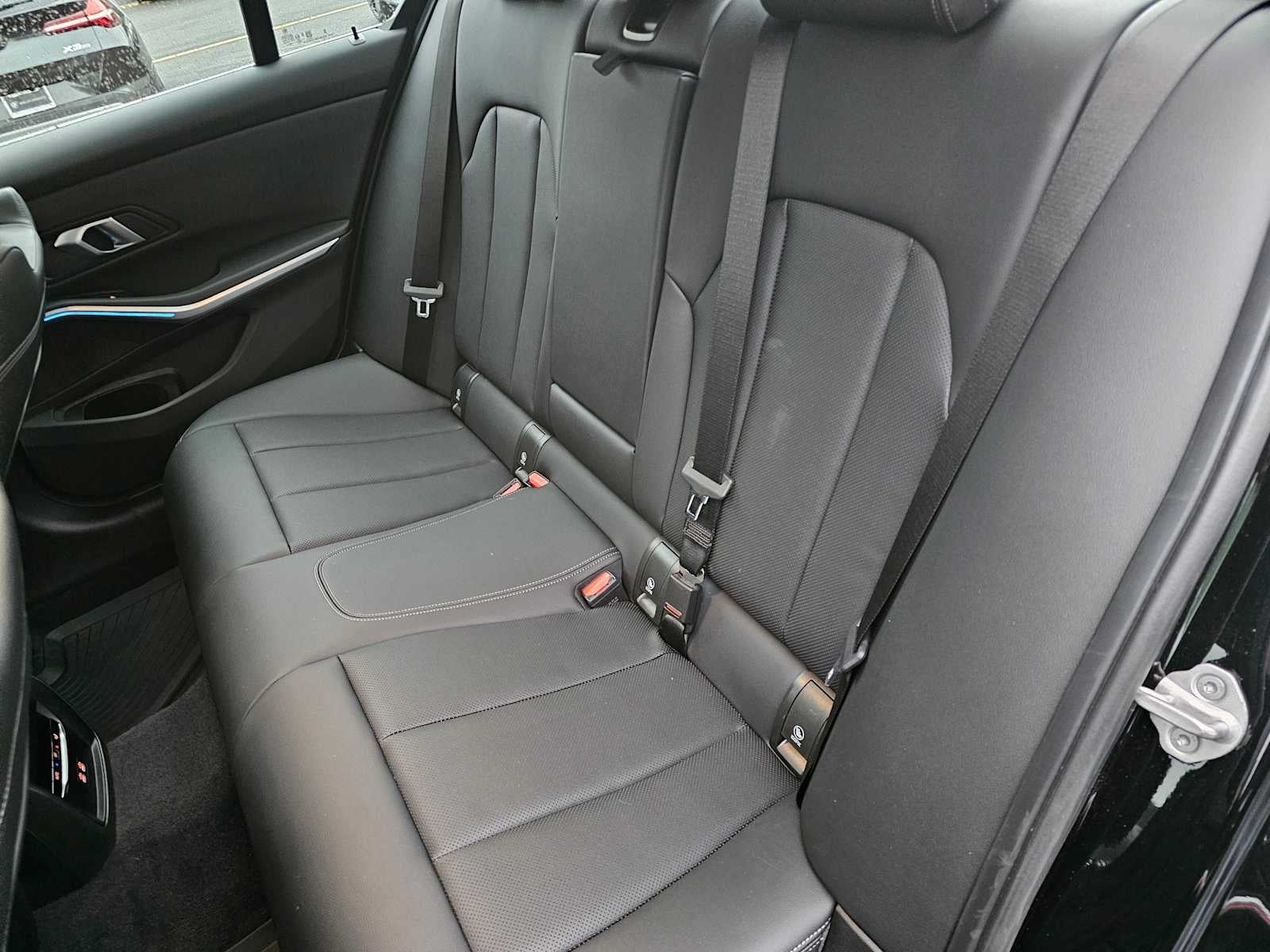 2025 BMW 3 Series 330i xDrive