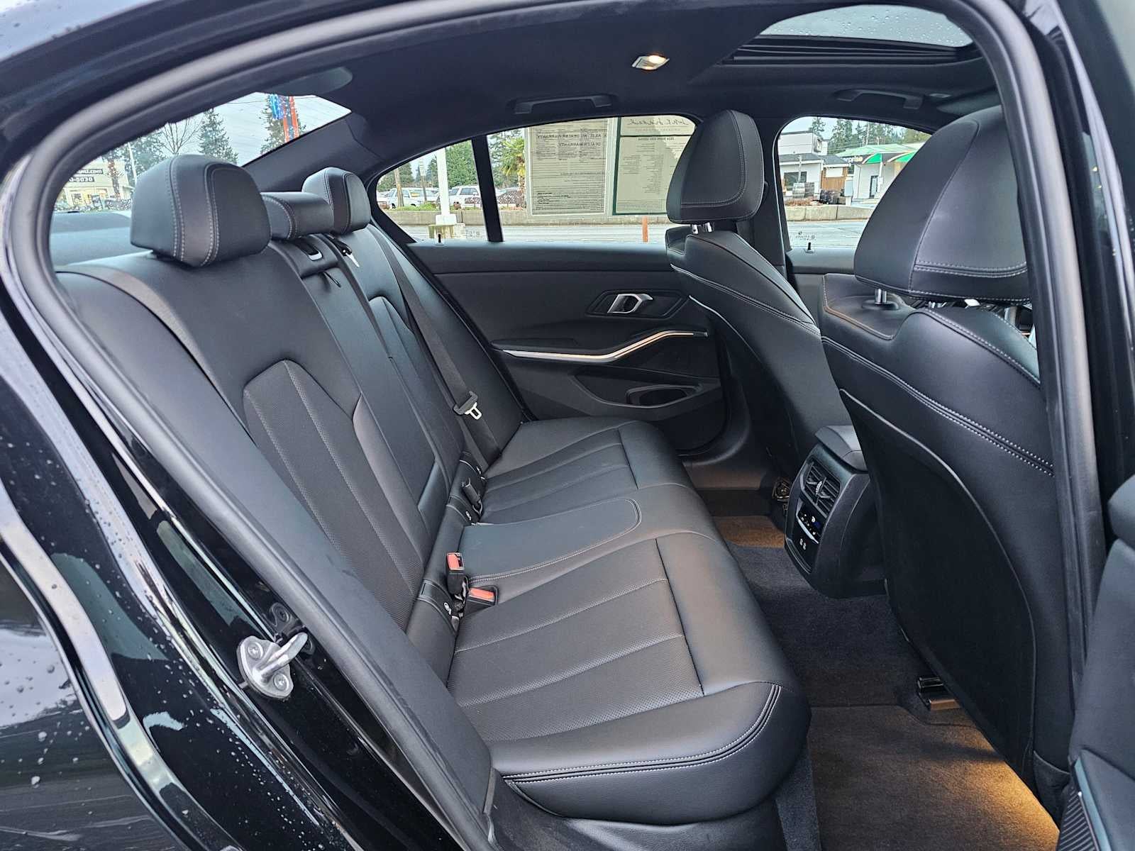 2024 BMW 3 Series 330i xDrive