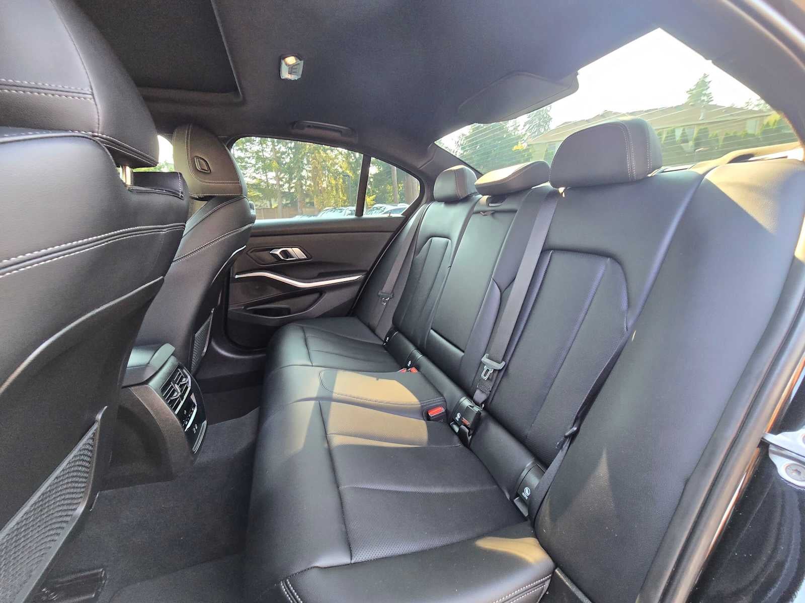 2023 BMW 3 Series 330i xDrive