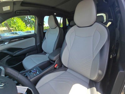2025 Volkswagen Tiguan SE R-Line Black
