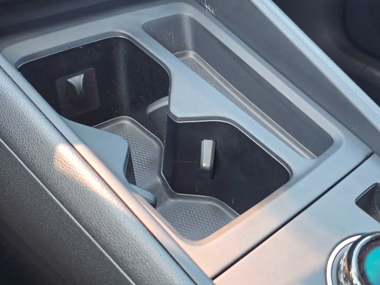 2025 Volkswagen Tiguan SE R-Line Black