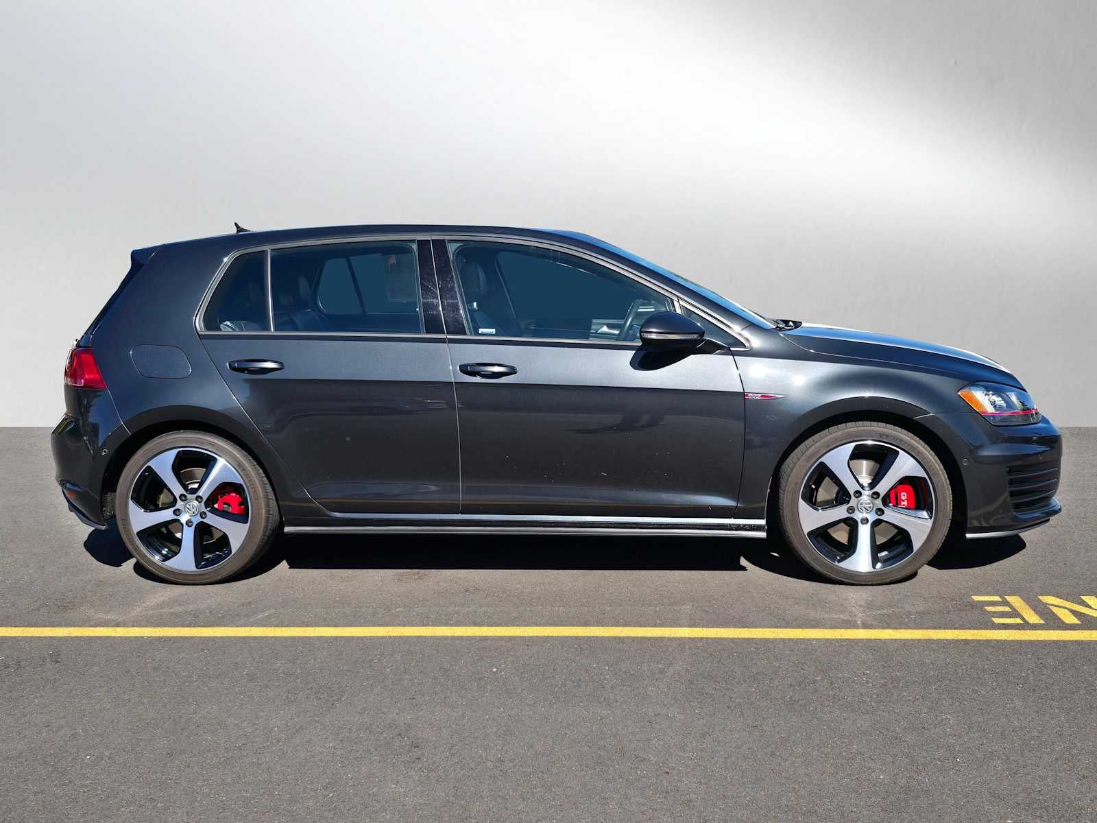 2016 Volkswagen Golf GTI SE w/Performance Pkg
