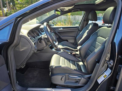 2016 Volkswagen Golf GTI SE w/Performance Pkg
