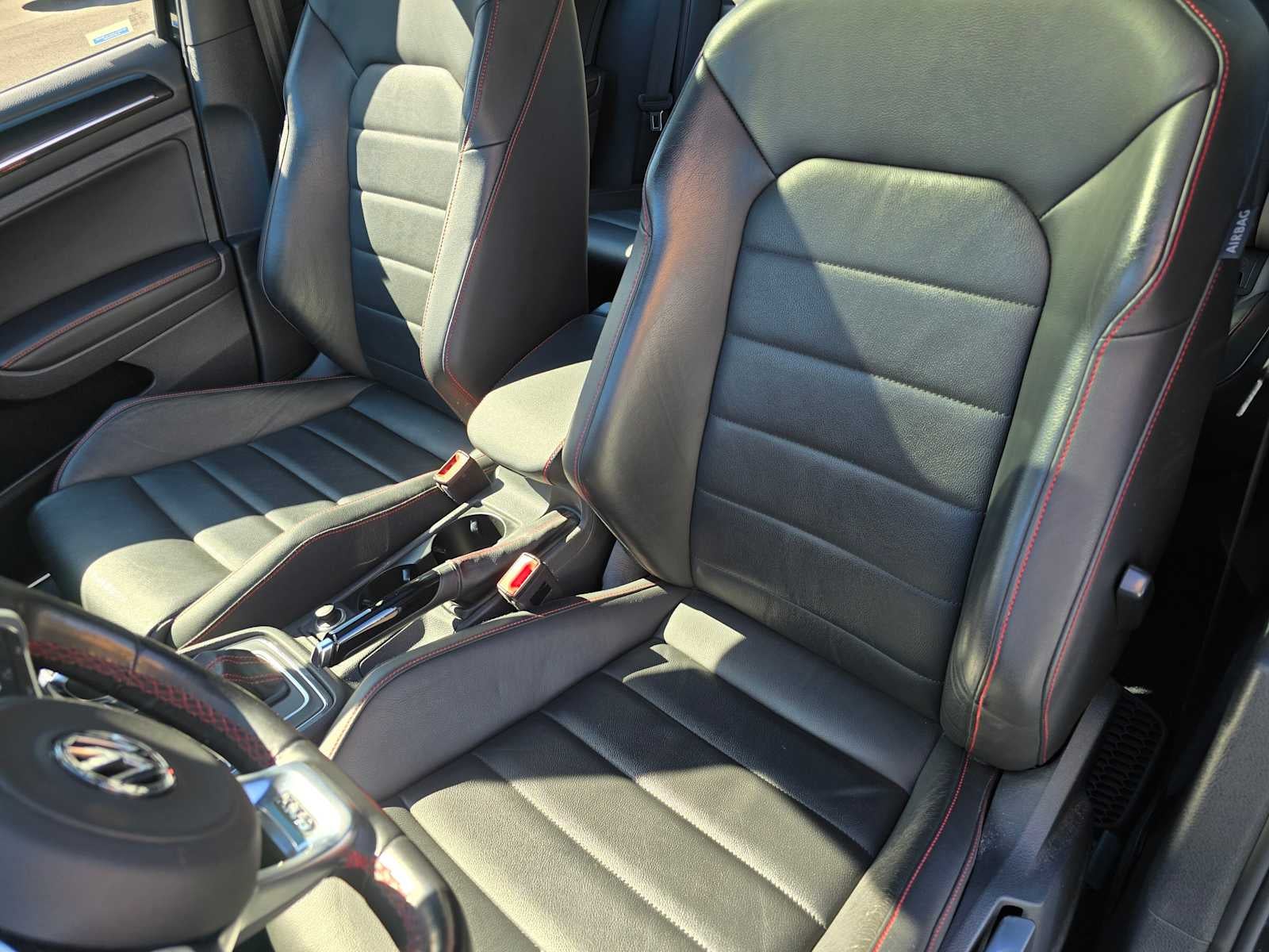 2016 Volkswagen Golf GTI SE w/Performance Pkg
