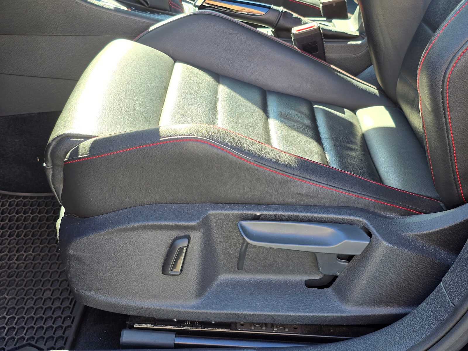 2016 Volkswagen Golf GTI SE w/Performance Pkg