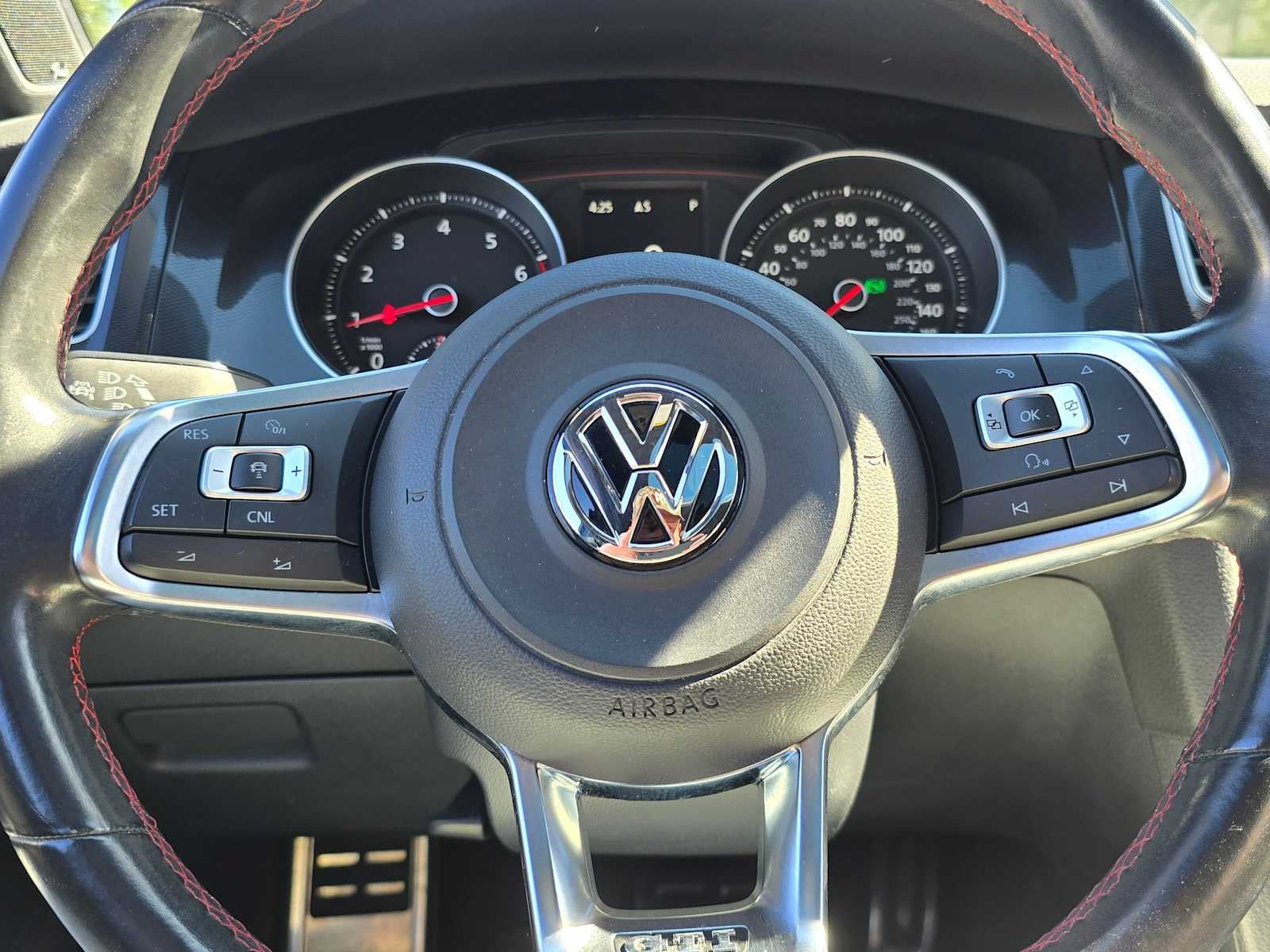 2016 Volkswagen Golf GTI SE w/Performance Pkg