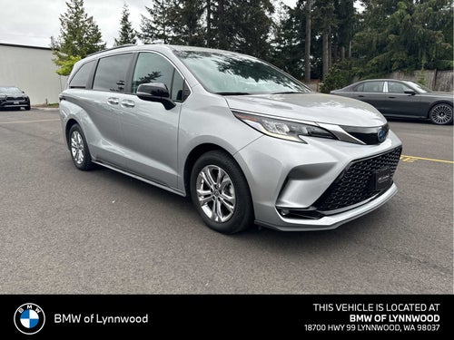 2023 Toyota Sienna XSE 25th Anniversary