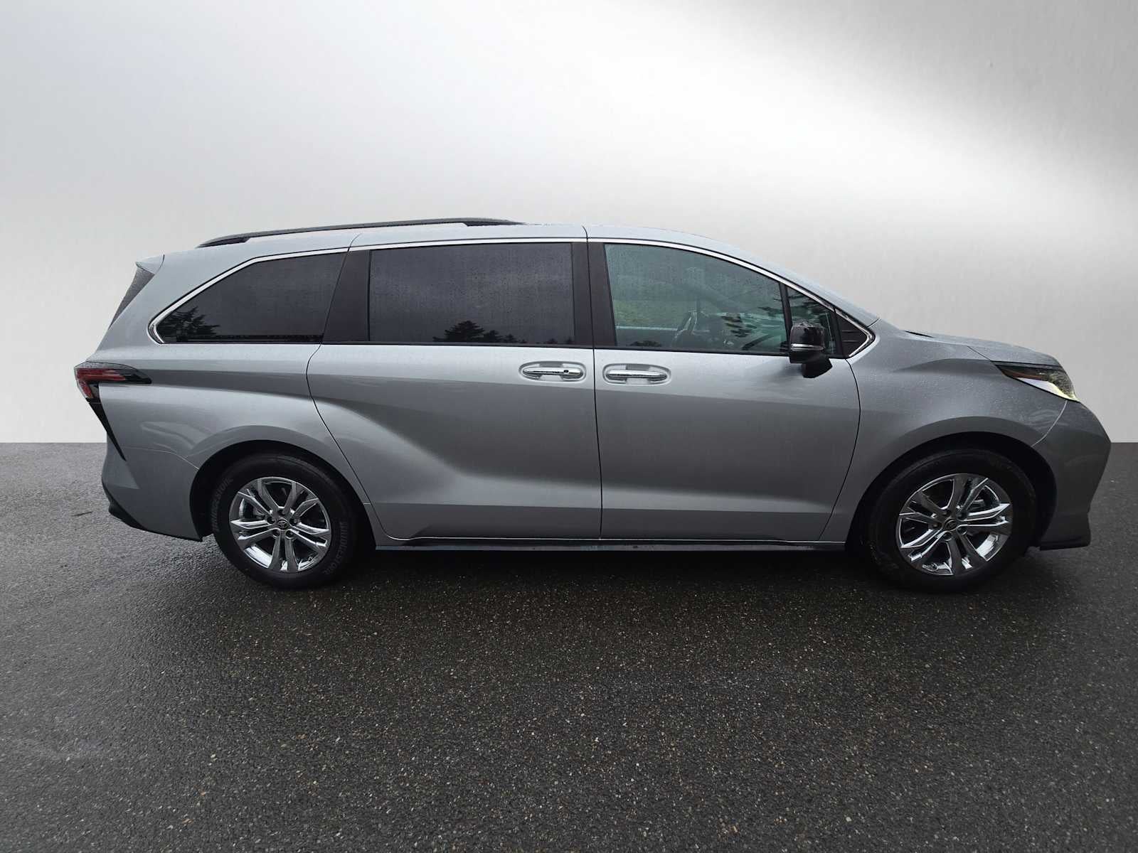 2023 Toyota Sienna XSE 25th Anniversary