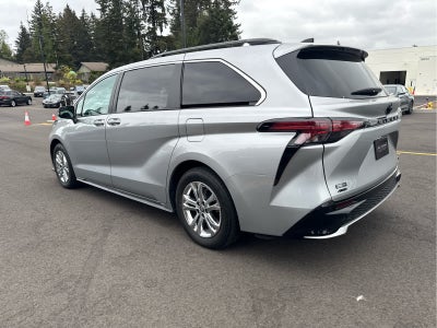2023 Toyota Sienna XSE 25th Anniversary