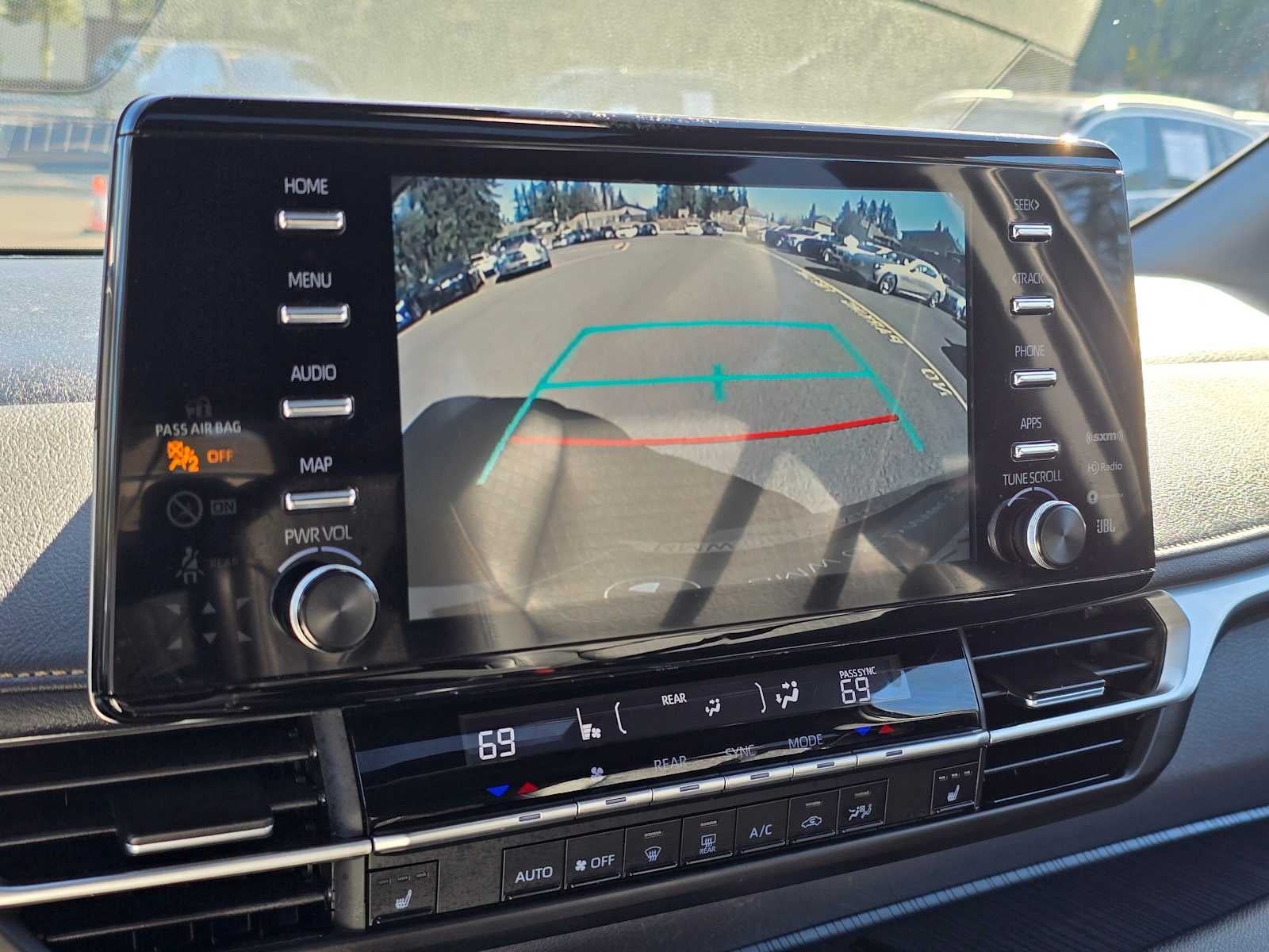 2024 Toyota Sienna Woodland Edition