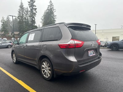 2017 Toyota Sienna XLE