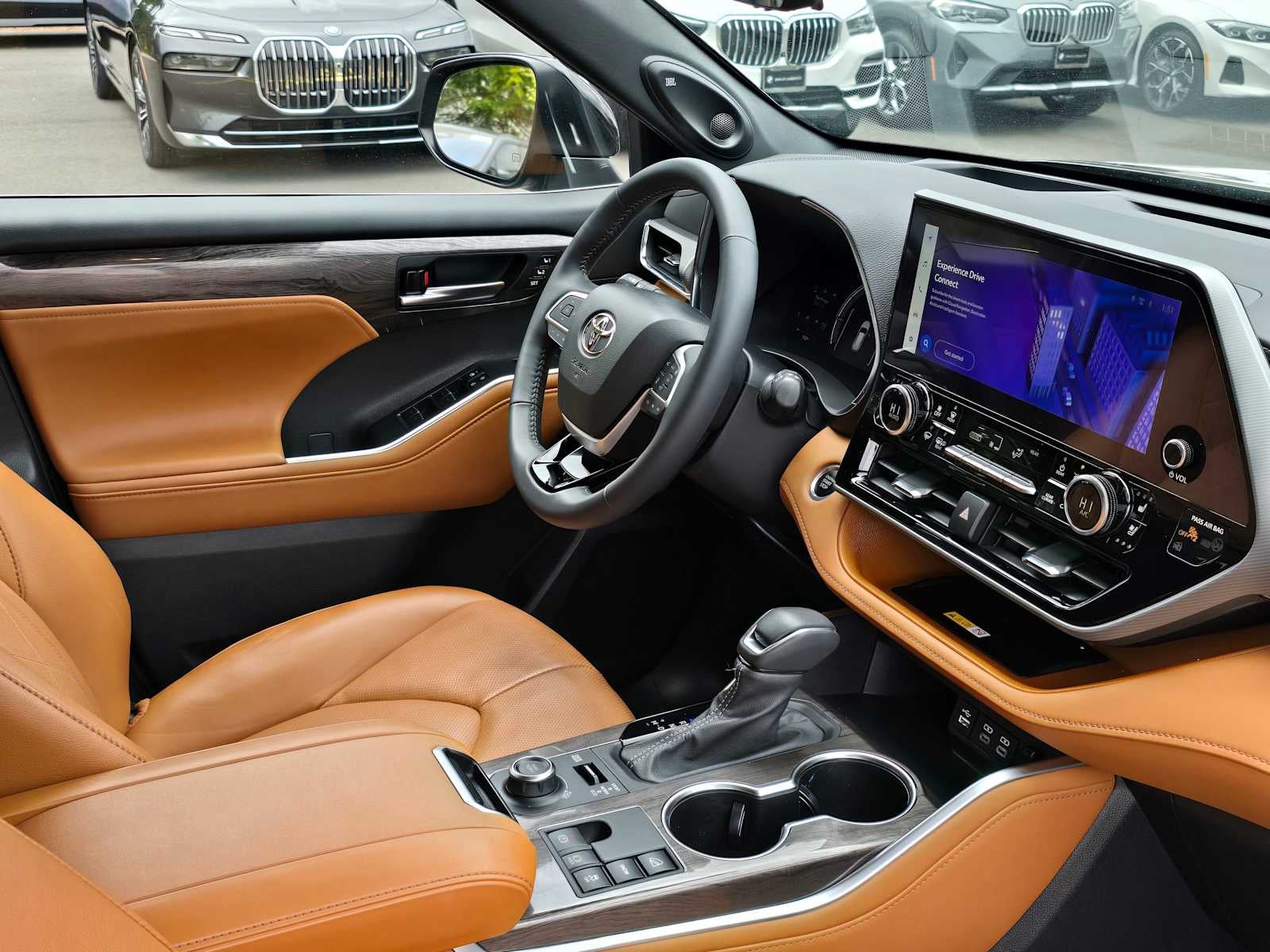 2024 Toyota Highlander Platinum