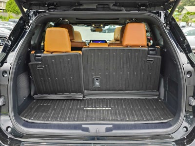 2024 Toyota Highlander Platinum