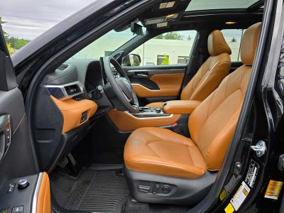 2024 Toyota Highlander Platinum