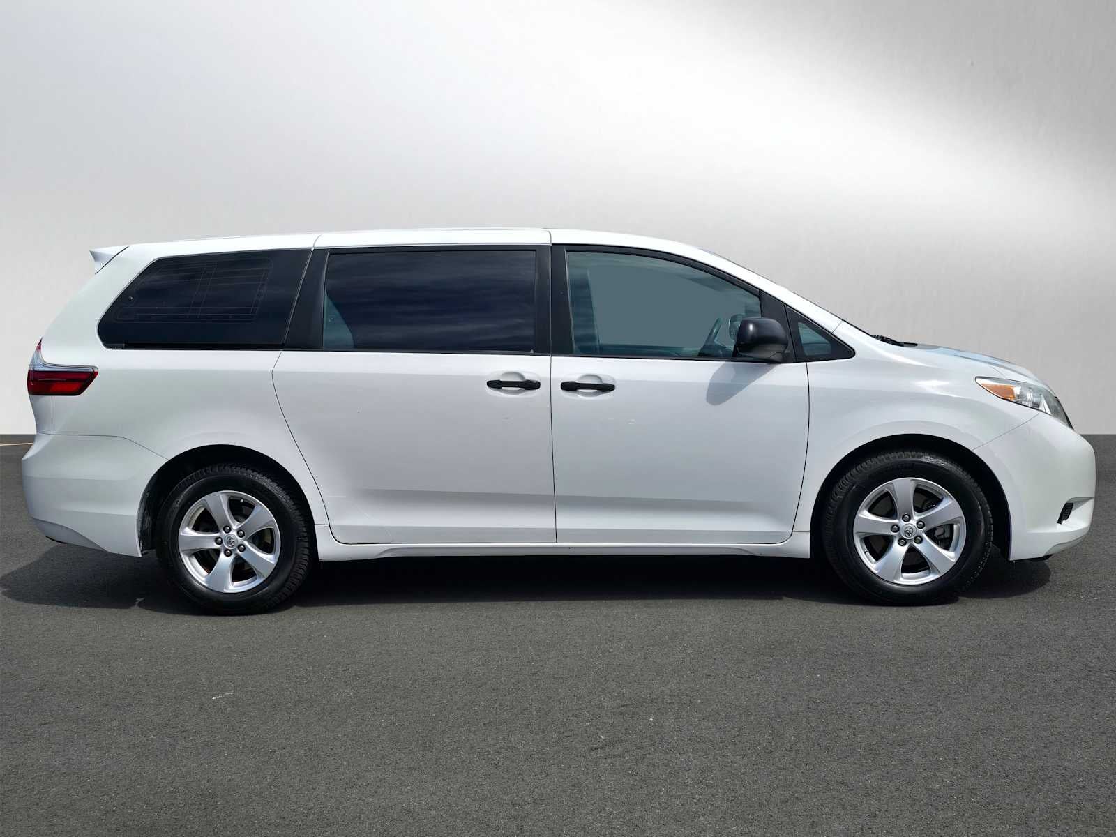 2017 Toyota Sienna L