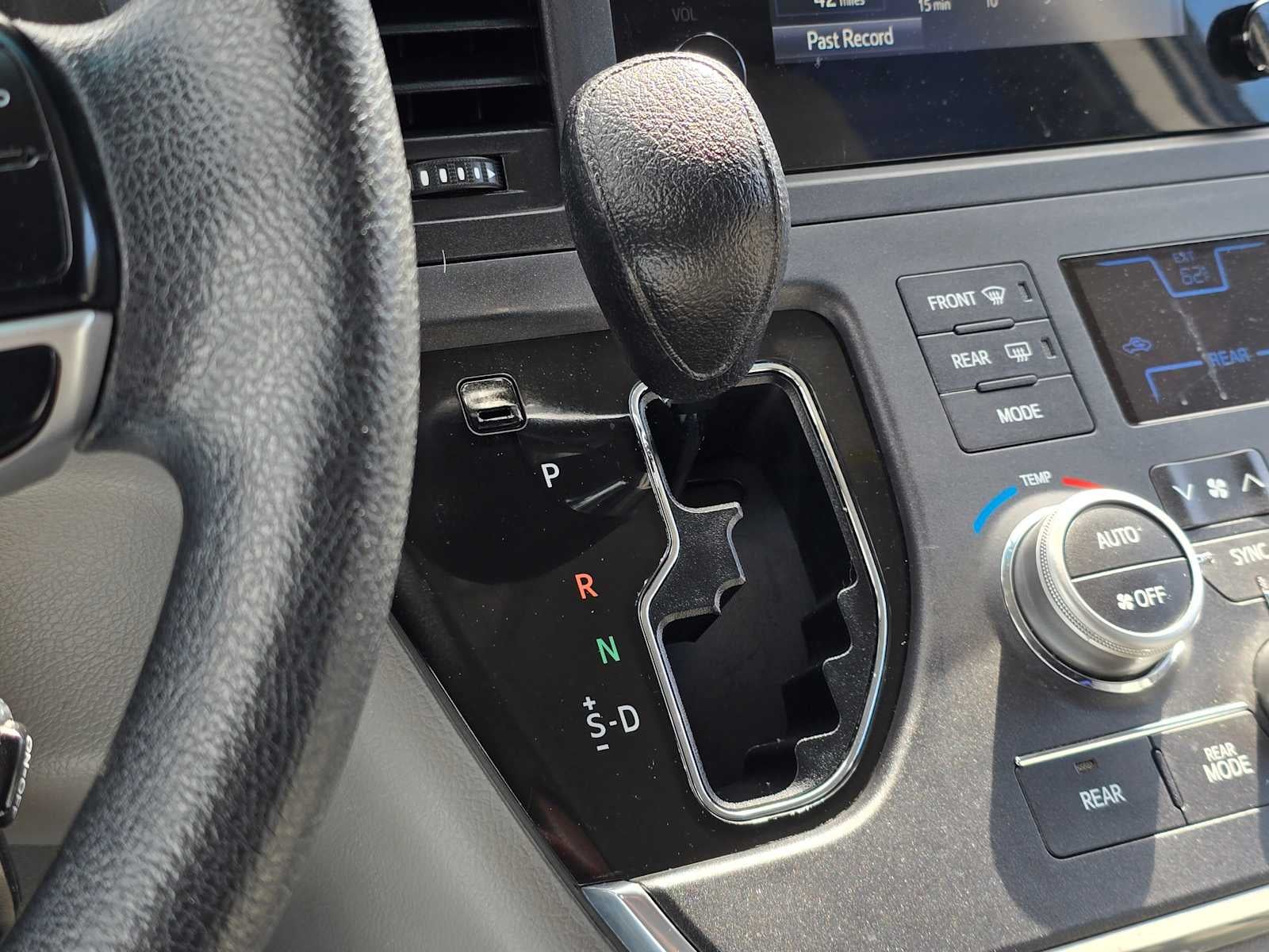 2017 Toyota Sienna L