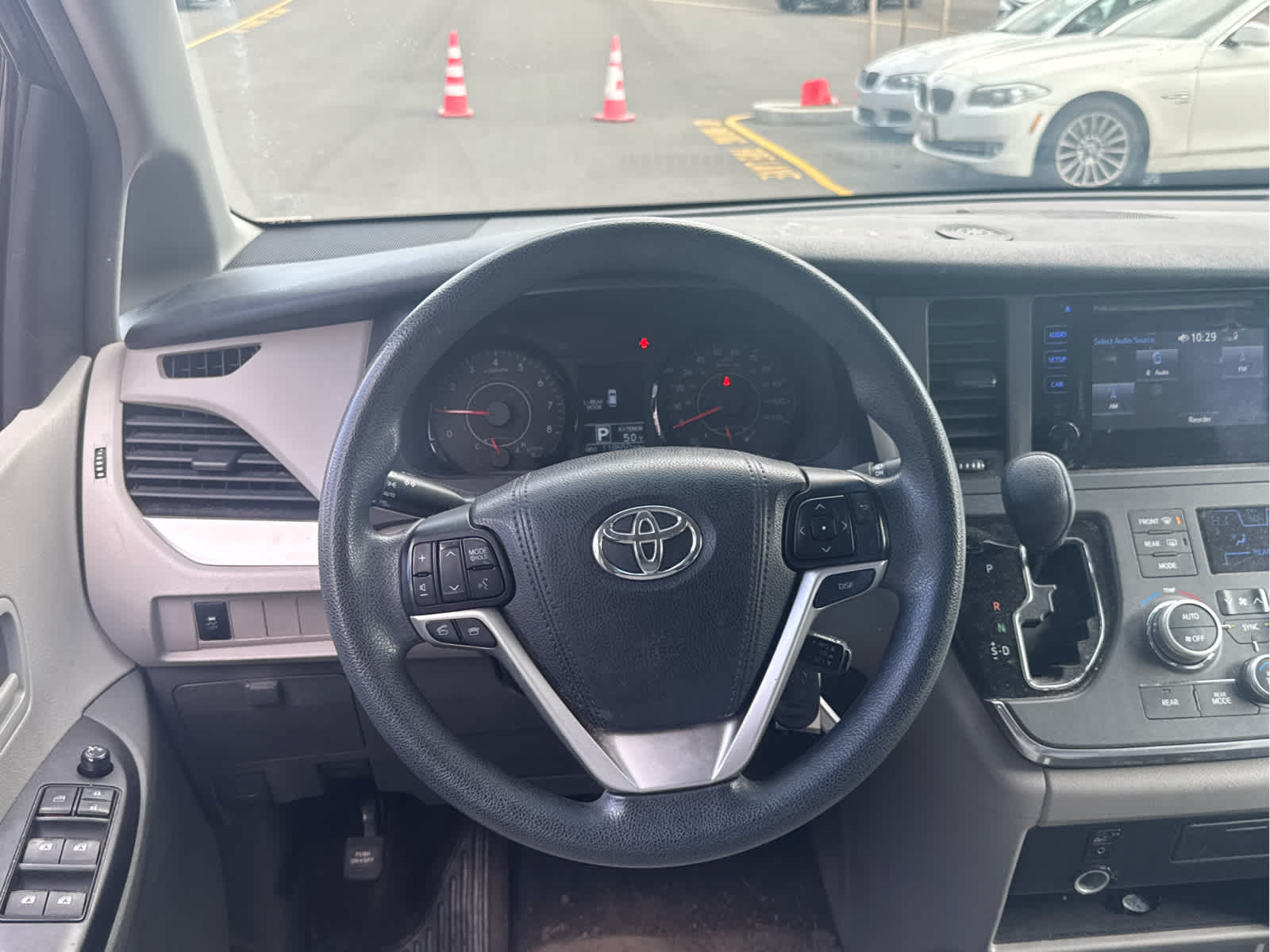 2017 Toyota Sienna L