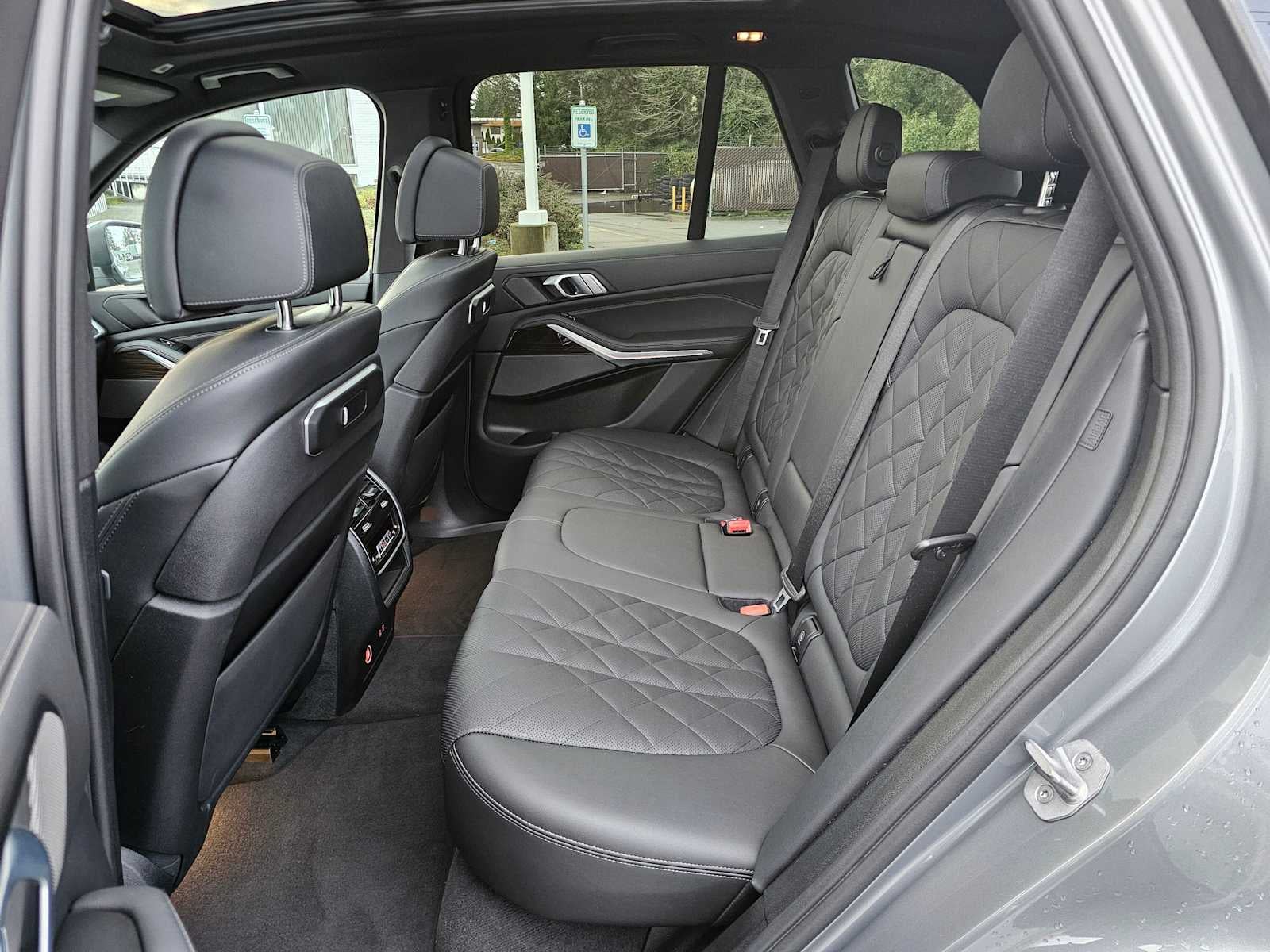 2024 BMW X5 xDrive40i xDrive40i