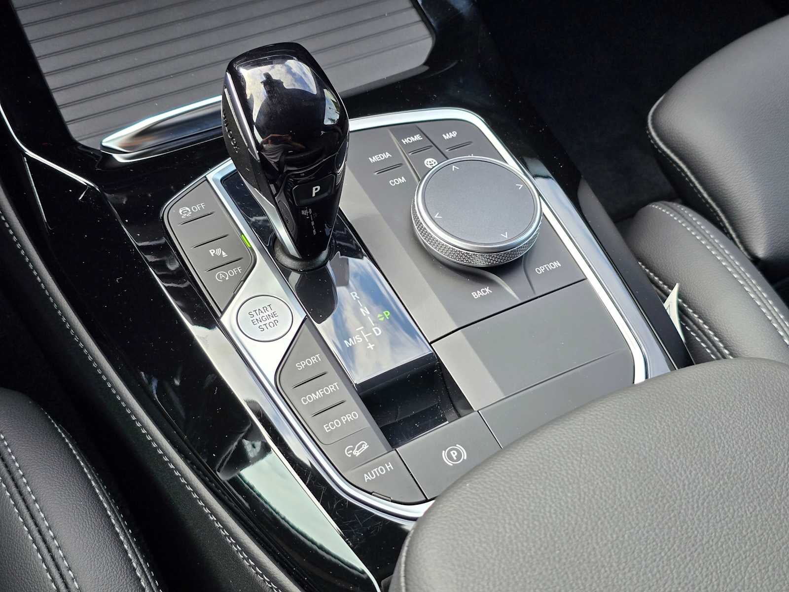 2025 BMW X4 xDrive30i xDrive30i