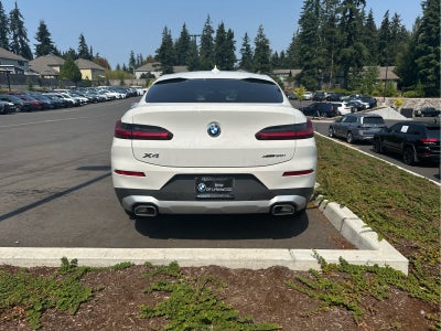 2024 BMW X4 xDrive30i