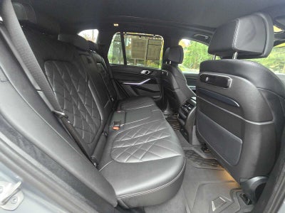 2025 BMW X5 M60i