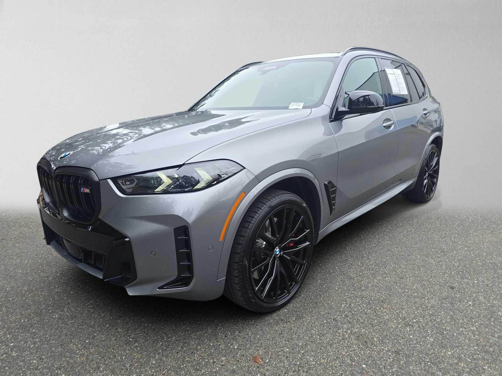 2025 BMW X5 M60i